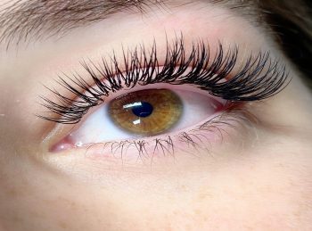 Eyelash extensionst